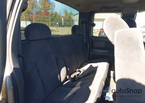 2001 Chevrolet Silverado 1500 Ls from USA, damaged, VIN 2GCEC19W311137174